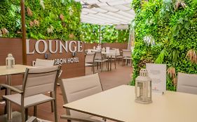 Dinya Lisbon Hotel&Lounge Bar